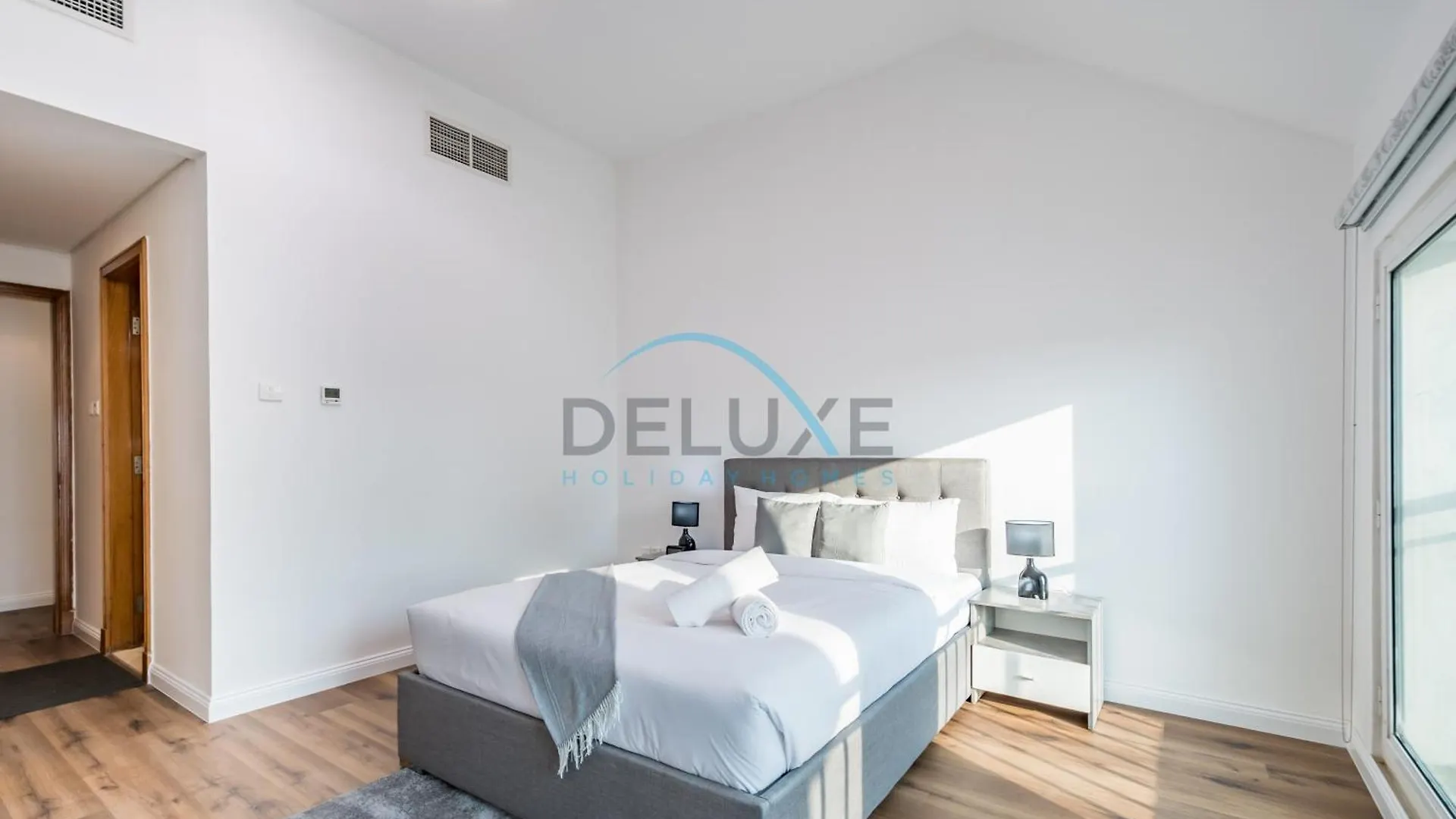 Apartment Urban Getaway 1Br At Mog 207, Al Furjan By Deluxe Holiday Homes Dubai