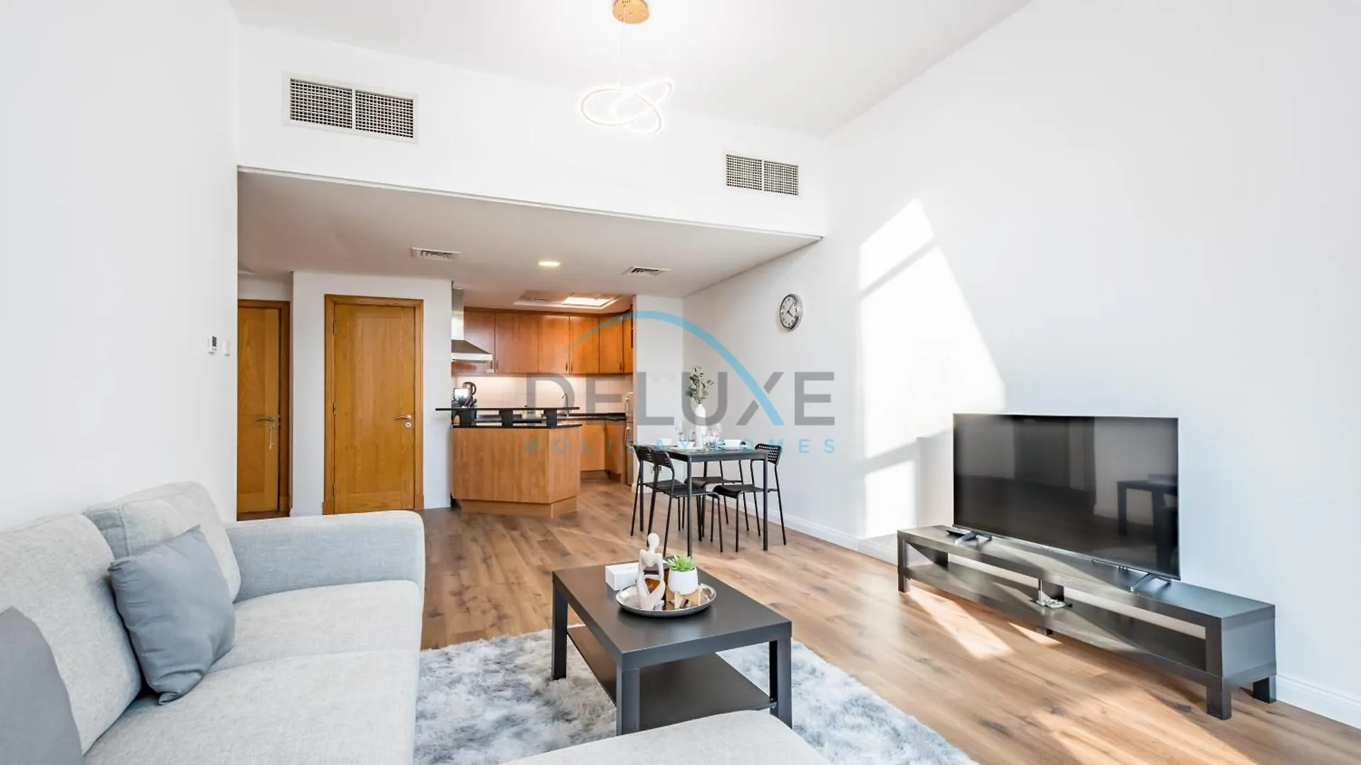 Urban Getaway 1Br At Mog 207, Al Furjan By Deluxe Holiday Homes Dubai
