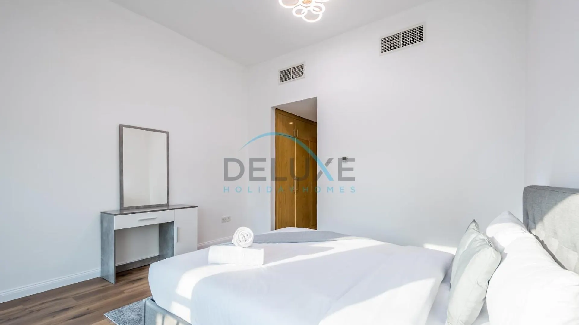 Apartment Urban Getaway 1Br At Mog 207, Al Furjan By Deluxe Holiday Homes Dubai